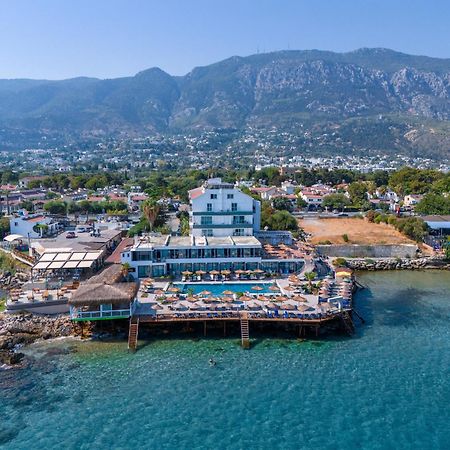 Manolya Hotel Lapithos  Exterior foto
