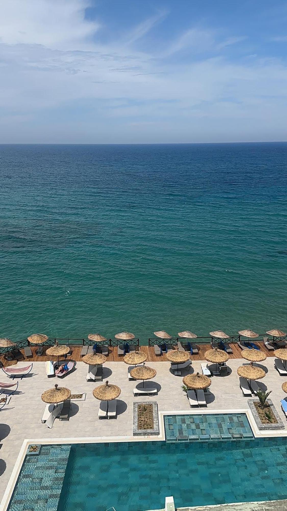 Manolya Hotel Lapithos  Exterior foto